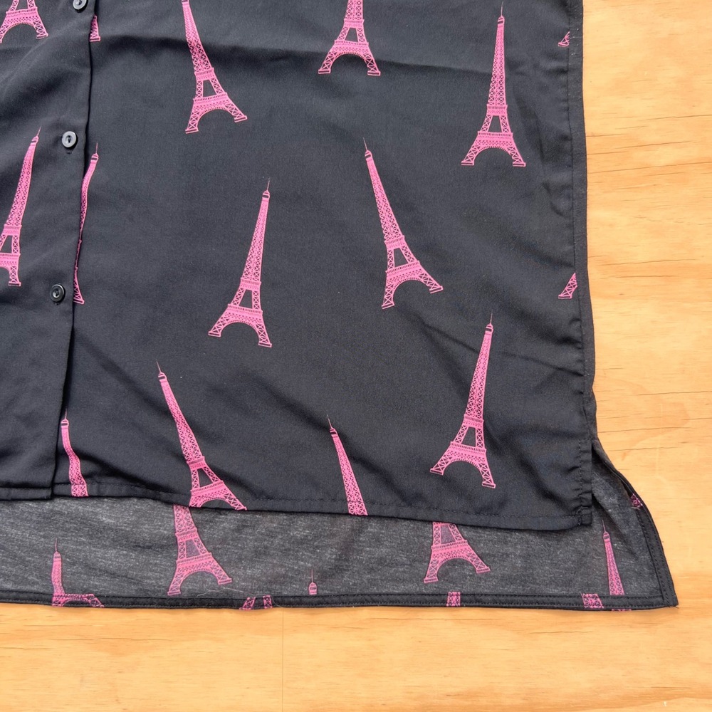 Paris Eiffel Tower Print Sleeveless High Neck Blouse Black Pink High Low Hem